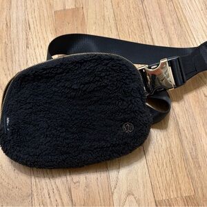 Lululemon Black Mesh Interior Bag